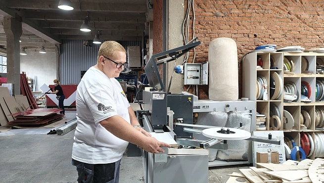 Кромкооблицовочный станок